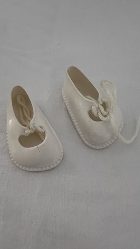 Paire chaussures blanche - chaussures,