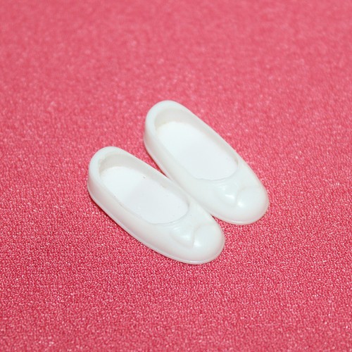 Paire chaussures blanches - chaussures,